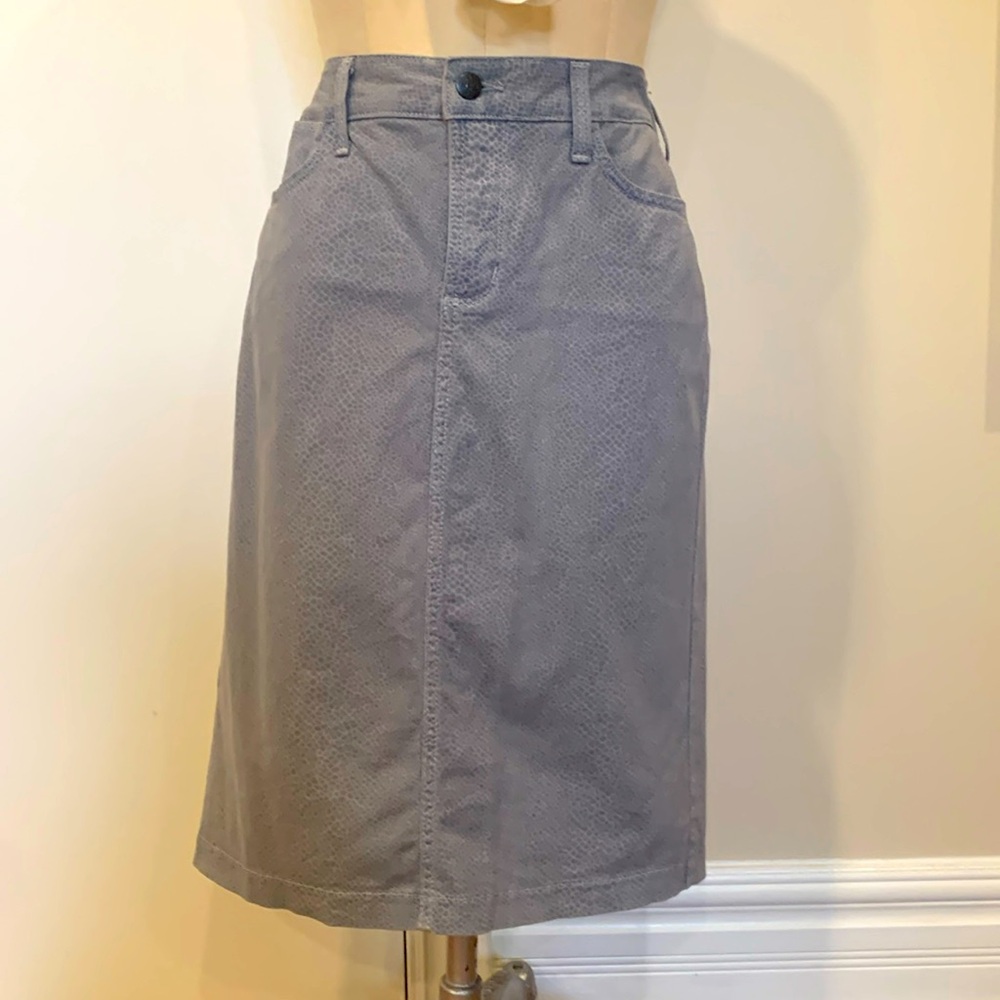 NYDJ blue brushed denim skirt in reptile print